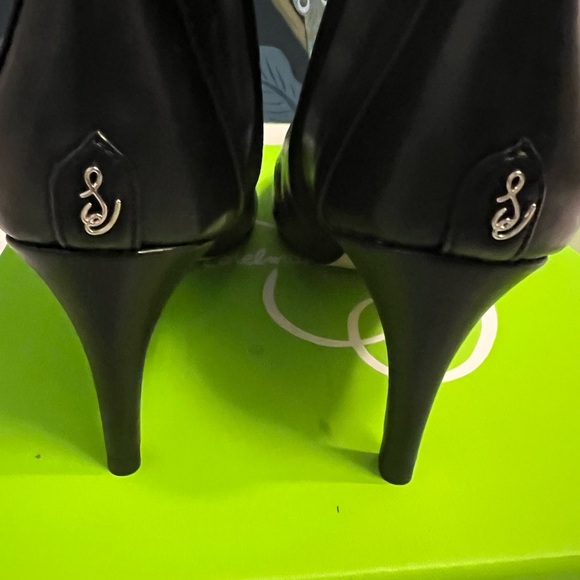 Sam Edelman Sleek Black Ankle Booties - Picture 7 of 8